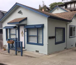 Dolphin House - Great Location! *30 day min stay* - Image 2