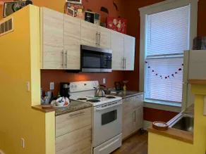 The Slanted House … retro vibes + cozy comforts! - Image 3