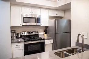 Modern Microsoft Redmond Campus Condo with Balcony - Image 4