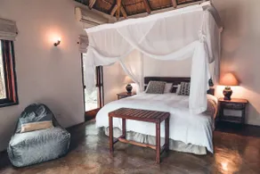 Kingly Bush Villa - Private Golf & Wildlife Villa - Image 4