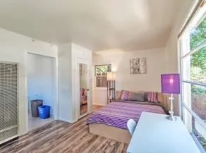 214A - Cozy Studio with AC & Kitchen near Stanford - Image 3