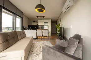 View of Una Park + garage - Image 2