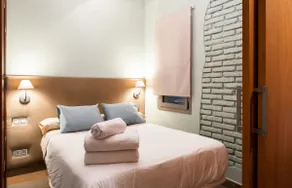 CENTRIC & TERRACE & NEW apartment in Barcelona - Image 3