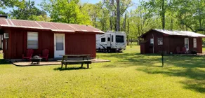 Cabin #2 McGee's Landing Lake Front - Toledo Bend - Image 4
