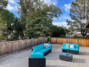 2 Bed: hot tub + 7 min walk to beach (sleeps 6) - Image 2