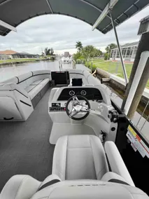 Florida waterfront life - Image 5
