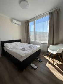 Rose's apt - South prk, Free Parking, Refurbished - Image 2