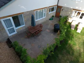 Cedar Lodge In Alvescot - Image 4