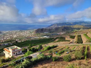 Boutique Country Escape: Jacuzzi & Ocean+Mtn Views - Image 3