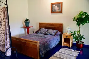 Cozy Open Concept Cottage - Image 4