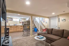 Private hot tub in beautiful Rose City - Image 4