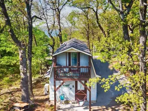 Snake Creek's Lake Retreat at Woodhaven Cabin - Image 2
