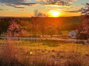 Schoolhouse Spa Retreat on a Vermont Farm - Image 3