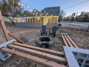 Rest Haven: Cozy Home Near Campus with Fire Pit - Image 5