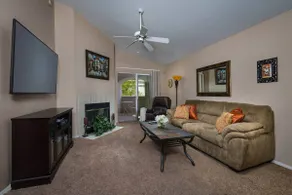 🧡A Traveler’s Dream 💤Very Cozy-second-floor condo - Image 3