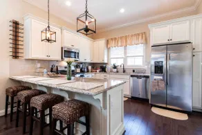 Top 1%• Yard + Porch • 3BR • Peppermint Cottage - Image 4