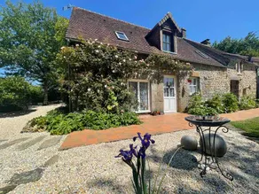Cucumber Cottage - Image 3