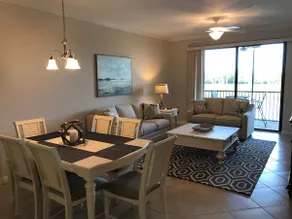 Luxuriöse stilvolle 2 Schlafzimmer 2 Badezimmer Wohnung mit spektakulärer Aussicht. - Image 4