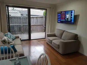 Private, Central, Kawana Waters Beach Home - Image 3
