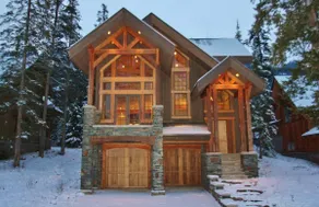 Family/group Ski chalet on the ski hill sleeps 13+ - Image 2