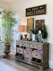 Charming 4 Bedroom Home Away From Home - Image 5