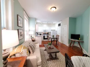 Historic Urban Downtown 1 Bedroom with Parking - Image 3