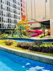 Lovely Japanese-themed Apartment Transpark Juanda Bekasi - Image 3