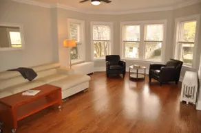 Old Irving Park 2 bd/1 ba, 20 mins to Downtown - Image 4