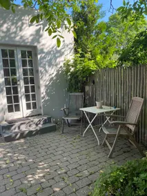 Beautiful guesthouse by forest and beach - Image 2