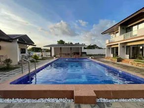 Exclusive 8-room Beach House with pool - Image 4
