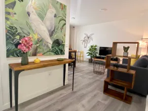 Malakatua Station, Apartment with Pool-Parking - Image 4