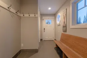 Updated Knoll Home w/ BBQ - pet friendly, hot tub - Image 3