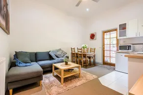 Avalon House: The Cattleman's - Image 4
