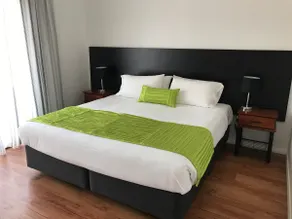 Pelicans Albany Premium 2 Bedroom Apartment - Image 4