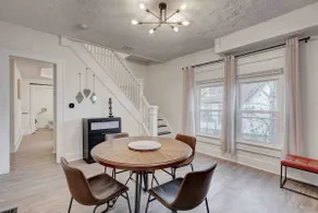 New Chic & Modern Downtown Home, Walk to Lucas Oil - Image 4