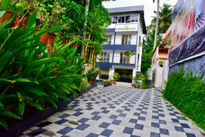 Green Royale ”Lavender” Premium Serviced Apartment - Image 2