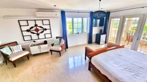 Azure Dreams: Your Stylish Escape in Curaçao - Image 4
