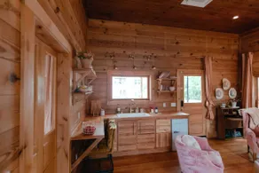 Historic tiny home in the heart of Georgetown. - Image 5