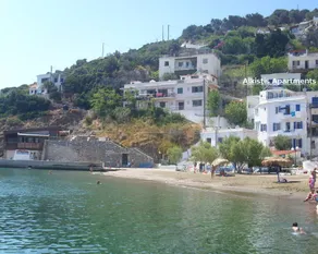 Alkistis Cozy By The Beach Apt In Ikaria Island, Therma 1st Floor - Image 4