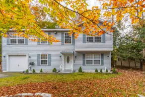 Luxury 6BR Pocono Home In Heart of All Attractions - Image 3