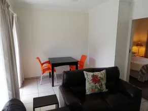 Tranquil garden apartment - free Wi-Fi - Image 5