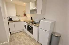 Bournemouth Triangle Studio with Wifi & Netflix - Image 4