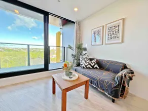 Stunning view 1-bedroom studio in city centre - Image 2