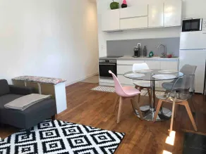 Beautiful 2-room apartment on the banks of the Saône - Image 2