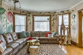 The Zoo House - Image 3