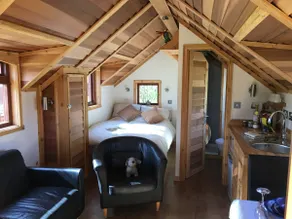 Lujo Cedar Lodge Nr Bath & Bristol - Image 3