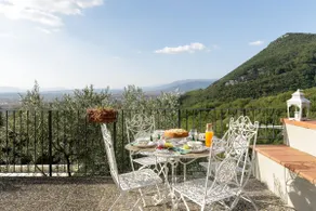 Le Maggioline: Tuscan Villa with Pool & Stunning Views. Sleeps 12, Near Florence - Image 3