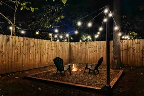 Newly furnished, 5min to lake, 15 min to DT. - Image 2