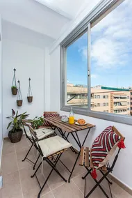 Barcelona | 2 bedrooms | Private balcony | TV - Image 3