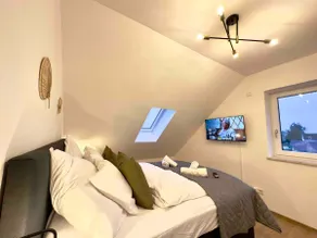 KUELhome - Modern apartment with kitchen & parking - Image 5